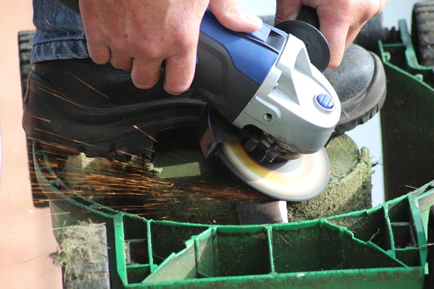 Maintaining Your Lawn Mower Blades