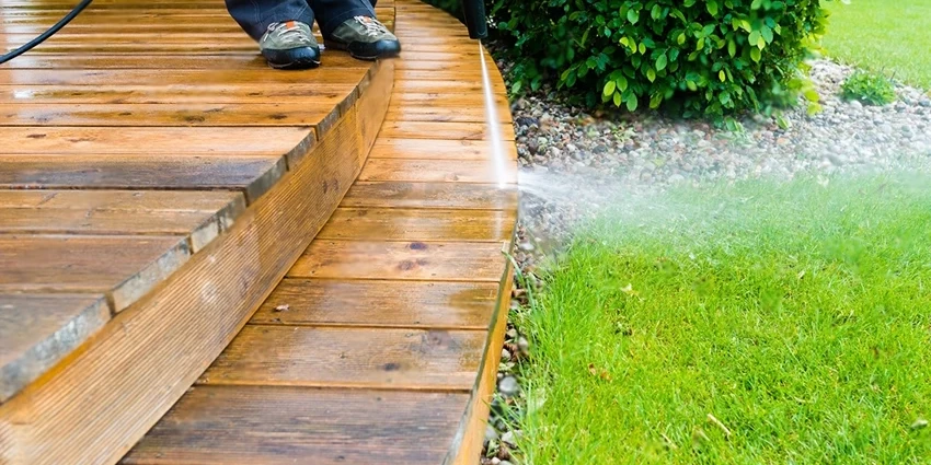 Pressure Washer Avoiding Water Damage