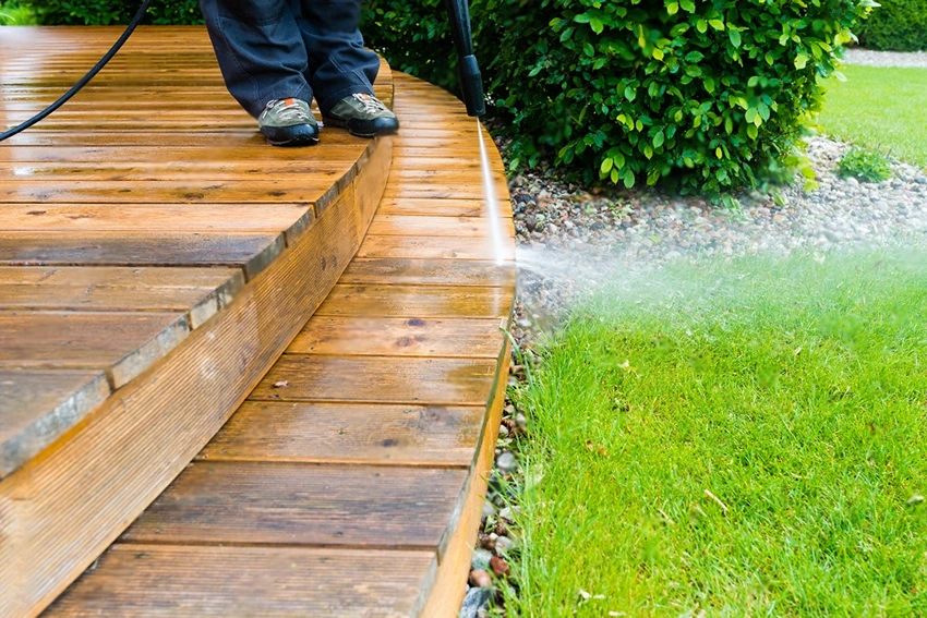 Pressure Washer Avoiding Water Damage