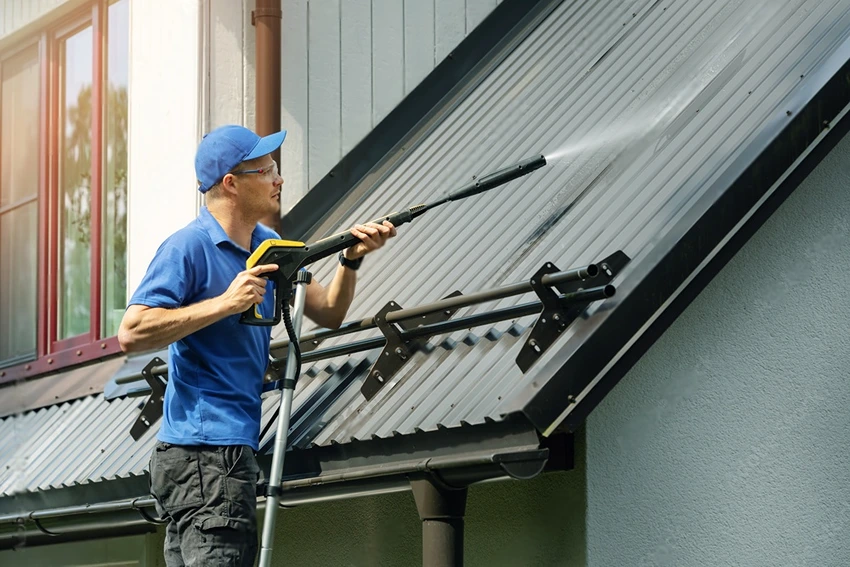 Overview of Pressure Washing Roofs